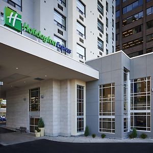 Holiday Inn Express Windsor Waterfront By Ihg